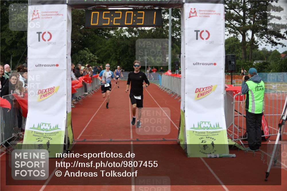 14.06.2026 - 7 Türme Triathlon Andreas Tolksdorf http://msf.ph/oto/9807455 14.06.2026 16:20:30 Ziel 758, 1388, 1430 meine-sportfotos.de