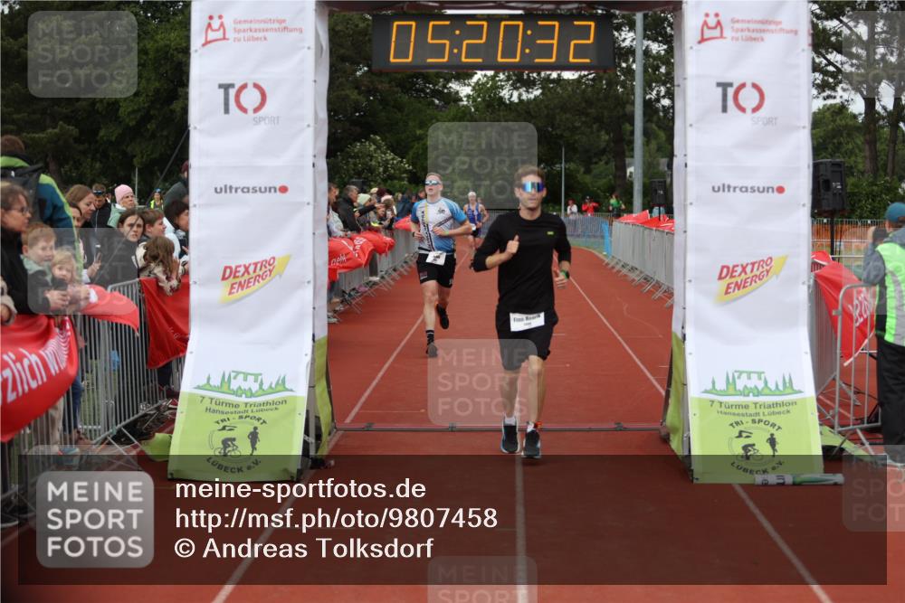 14.06.2026 - 7 Türme Triathlon Andreas Tolksdorf http://msf.ph/oto/9807458 14.06.2026 16:20:31 Ziel 758, 1388, 1430 meine-sportfotos.de