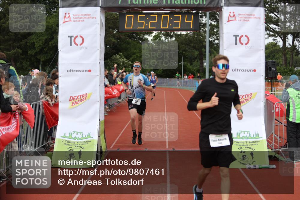 14.06.2026 - 7 Türme Triathlon Andreas Tolksdorf http://msf.ph/oto/9807461 14.06.2026 16:20:33 Ziel 758, 1294, 1388, 1430 meine-sportfotos.de