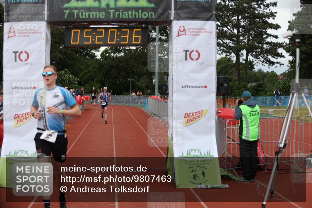 14.06.2026 - 7 Türme Triathlon Andreas Tolksdorf http://msf.ph/oto/9807463 14.06.2026 16:20:34 Ziel 758, 1294, 1388, 1430 meine-sportfotos.de