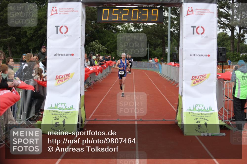 14.06.2026 - 7 Türme Triathlon Andreas Tolksdorf http://msf.ph/oto/9807464 14.06.2026 16:20:37 Ziel 1294, 1388, 1430 meine-sportfotos.de
