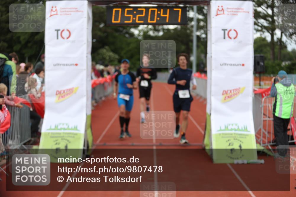 14.06.2026 - 7 Türme Triathlon Andreas Tolksdorf http://msf.ph/oto/9807478 14.06.2026 16:20:46 Ziel 780, 1294, 1313, 1415 meine-sportfotos.de