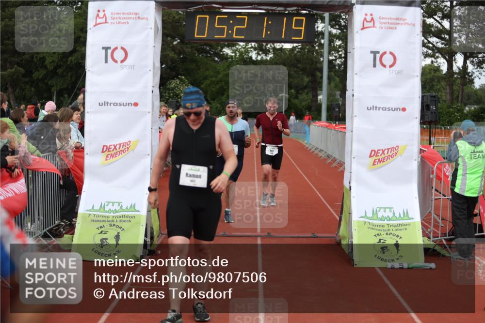 14.06.2026 - 7 Türme Triathlon Andreas Tolksdorf http://msf.ph/oto/9807506 14.06.2026 16:21:17 Ziel 704, 1226, 1338, 1417 meine-sportfotos.de