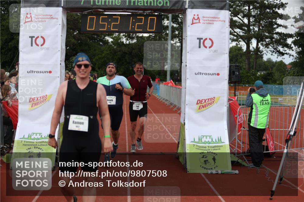 14.06.2026 - 7 Türme Triathlon Andreas Tolksdorf http://msf.ph/oto/9807508 14.06.2026 16:21:18 Ziel 704, 1226, 1338, 1417 meine-sportfotos.de