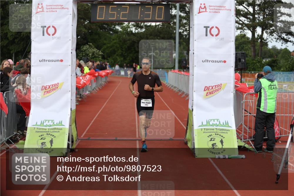 14.06.2026 - 7 Türme Triathlon Andreas Tolksdorf http://msf.ph/oto/9807523 14.06.2026 16:21:29 Ziel 704, 1228 meine-sportfotos.de
