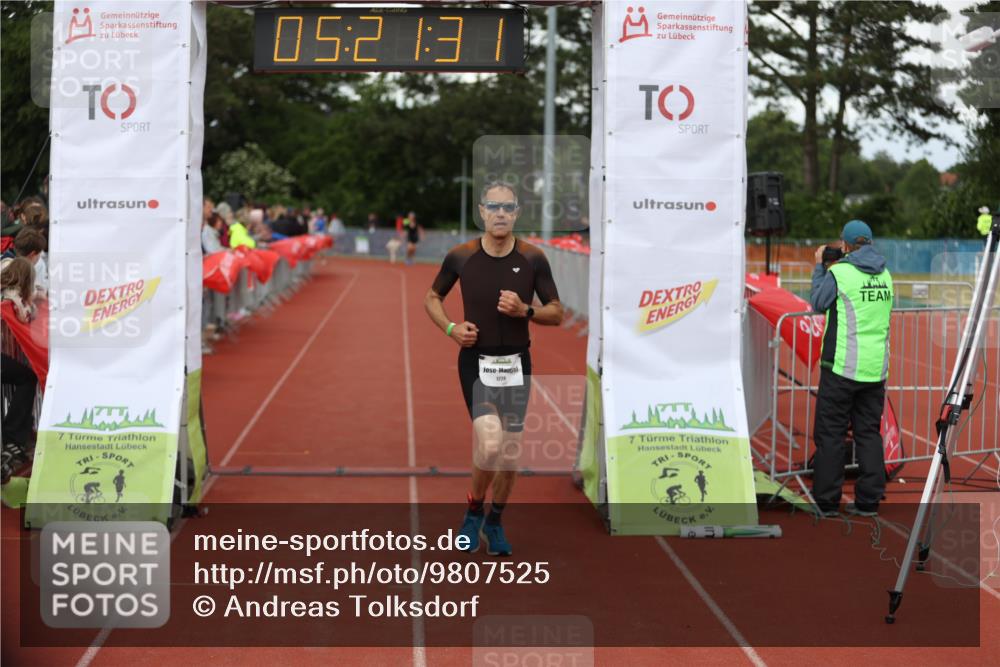 14.06.2026 - 7 Türme Triathlon Andreas Tolksdorf http://msf.ph/oto/9807525 14.06.2026 16:21:29 Ziel 704, 1228 meine-sportfotos.de