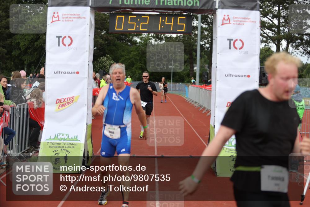 14.06.2026 - 7 Türme Triathlon Andreas Tolksdorf http://msf.ph/oto/9807535 14.06.2026 16:21:44 Ziel 1321, 1357, 1392 meine-sportfotos.de