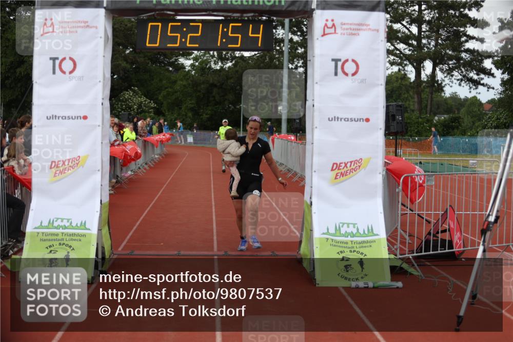 14.06.2026 - 7 Türme Triathlon Andreas Tolksdorf http://msf.ph/oto/9807537 14.06.2026 16:21:53 Ziel 872, 1357, 1390 meine-sportfotos.de