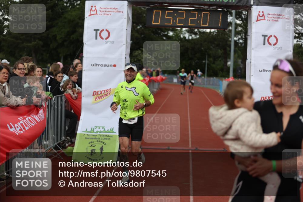 14.06.2026 - 7 Türme Triathlon Andreas Tolksdorf http://msf.ph/oto/9807545 14.06.2026 16:22:00 Ziel 872, 1340, 1350, 1390 meine-sportfotos.de