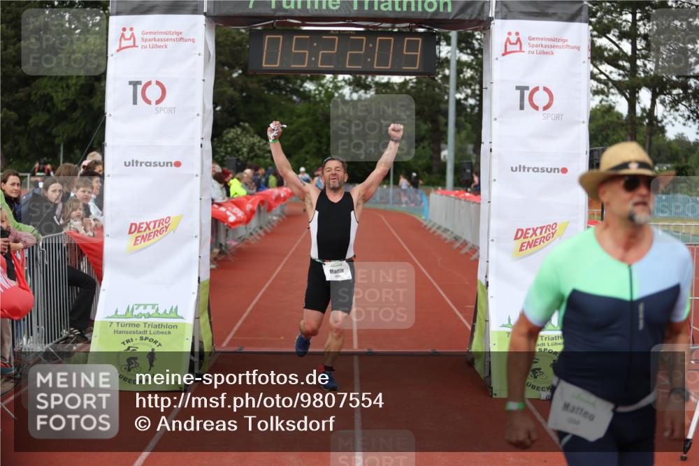 14.06.2026 - 7 Türme Triathlon Andreas Tolksdorf http://msf.ph/oto/9807554 14.06.2026 16:22:08 Ziel 626, 1340, 1350, 1390 meine-sportfotos.de