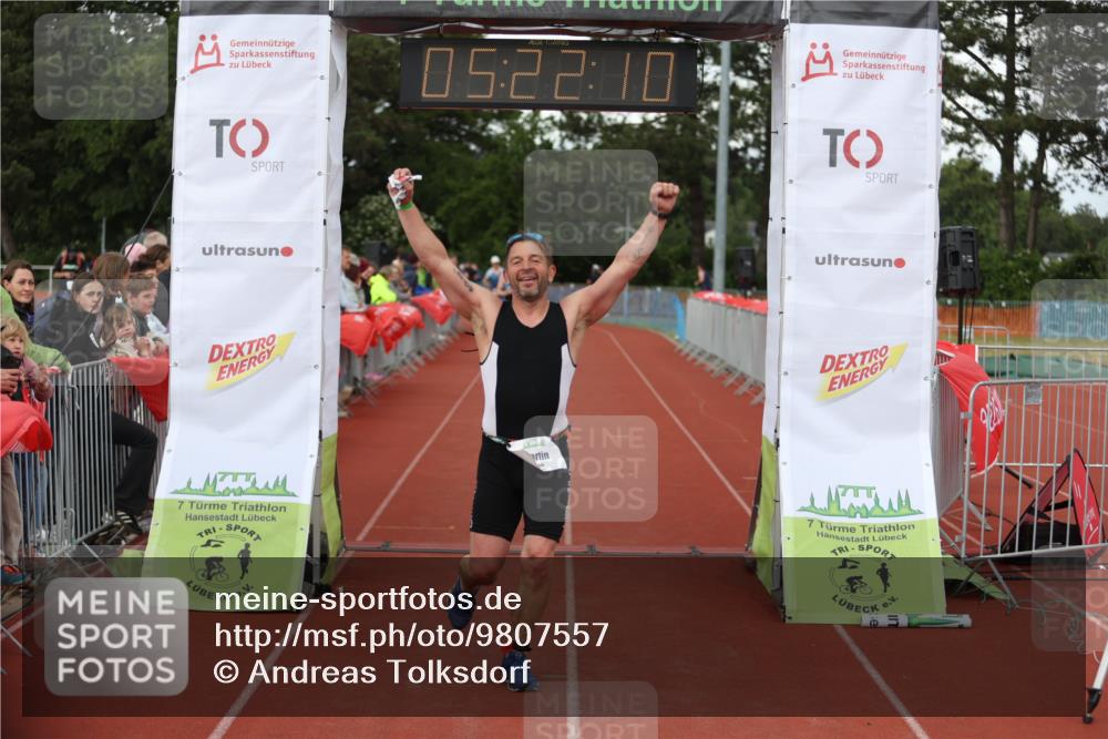 14.06.2026 - 7 Türme Triathlon Andreas Tolksdorf http://msf.ph/oto/9807557 14.06.2026 16:22:09 Ziel 626, 1340, 1350 meine-sportfotos.de
