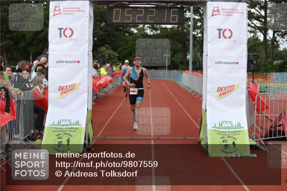 14.06.2026 - 7 Türme Triathlon Andreas Tolksdorf http://msf.ph/oto/9807559 14.06.2026 16:22:15 Ziel 626, 796, 1340, 1350 meine-sportfotos.de