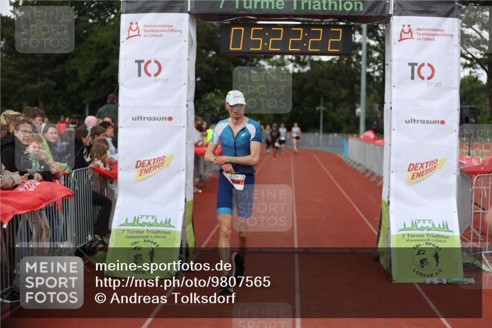 14.06.2026 - 7 Türme Triathlon Andreas Tolksdorf http://msf.ph/oto/9807565 14.06.2026 16:22:20 Ziel 626, 796, 819 meine-sportfotos.de