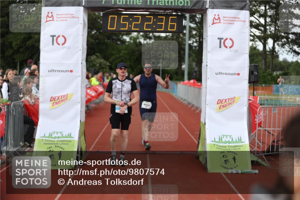 14.06.2026 - 7 Türme Triathlon Andreas Tolksdorf http://msf.ph/oto/9807574 14.06.2026 16:22:35 Ziel 819, 874, 939, 1366, 1800 meine-sportfotos.de