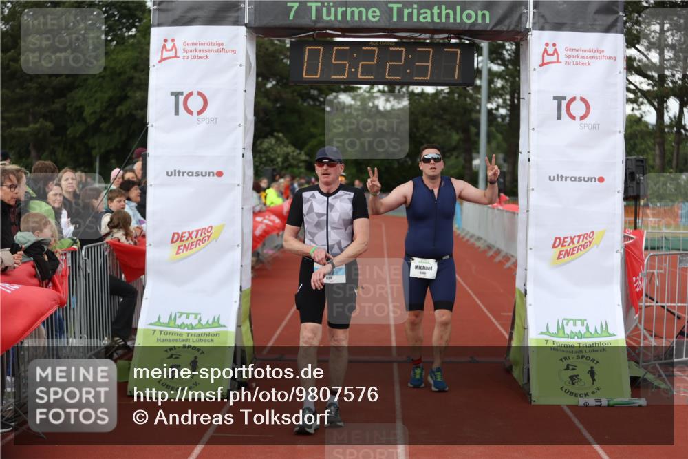 14.06.2026 - 7 Türme Triathlon Andreas Tolksdorf http://msf.ph/oto/9807576 14.06.2026 16:22:36 Ziel 819, 874, 939, 1366, 1800 meine-sportfotos.de