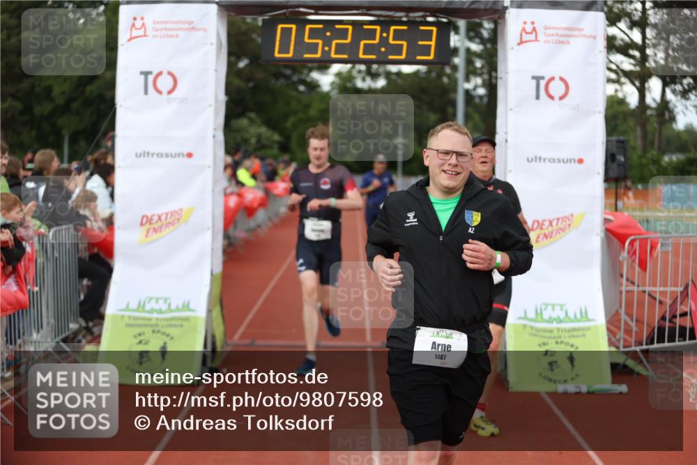 14.06.2026 - 7 Türme Triathlon Andreas Tolksdorf http://msf.ph/oto/9807598 14.06.2026 16:22:52 Ziel 1261, 1316, 1422, 1446, 1487 meine-sportfotos.de
