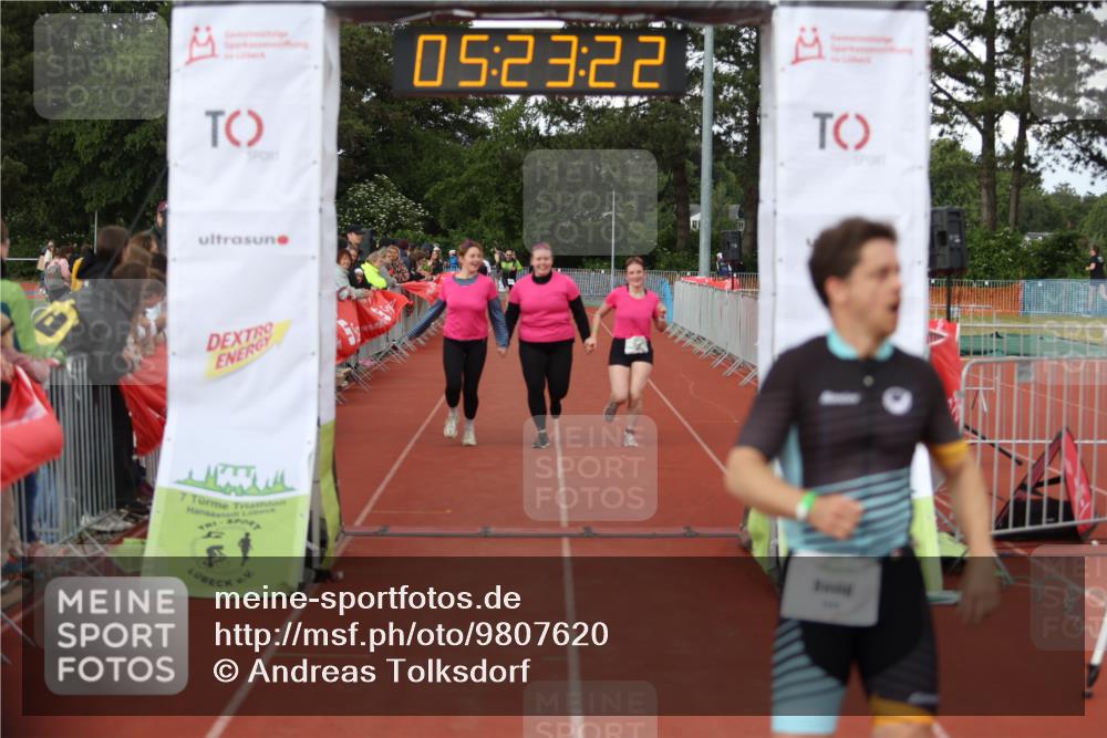 14.06.2026 - 7 Türme Triathlon Andreas Tolksdorf http://msf.ph/oto/9807620 14.06.2026 16:23:21 Ziel 1426, 1434, 1784 meine-sportfotos.de