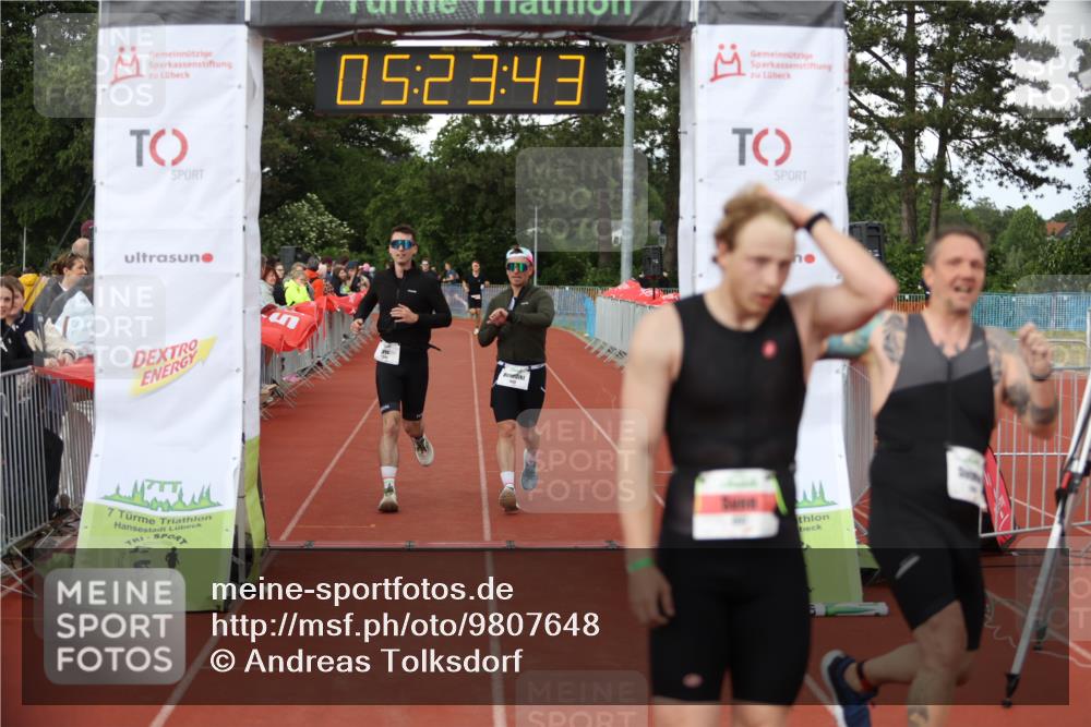 14.06.2026 - 7 Türme Triathlon Andreas Tolksdorf http://msf.ph/oto/9807648 14.06.2026 16:23:41 Ziel 697, 1205, 1345, 1420 meine-sportfotos.de