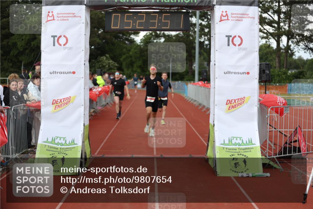 14.06.2026 - 7 Türme Triathlon Andreas Tolksdorf http://msf.ph/oto/9807654 14.06.2026 16:23:50 Ziel 867, 868, 1324, 1345, 1420 meine-sportfotos.de
