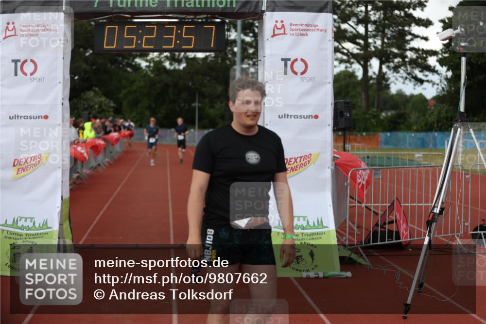 14.06.2026 - 7 Türme Triathlon Andreas Tolksdorf http://msf.ph/oto/9807662 14.06.2026 16:23:56 Ziel 601, 867, 868, 1324, 1453, 1471 meine-sportfotos.de