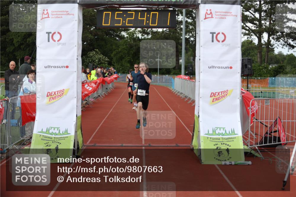 14.06.2026 - 7 Türme Triathlon Andreas Tolksdorf http://msf.ph/oto/9807663 14.06.2026 16:23:59 Ziel 601, 867, 868, 1324, 1453, 1471 meine-sportfotos.de