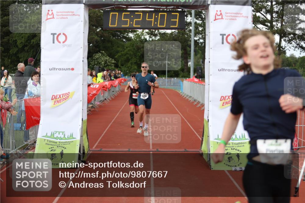 14.06.2026 - 7 Türme Triathlon Andreas Tolksdorf http://msf.ph/oto/9807667 14.06.2026 16:24:02 Ziel 601, 1453, 1471 meine-sportfotos.de
