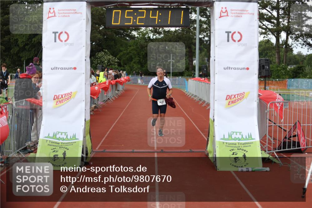 14.06.2026 - 7 Türme Triathlon Andreas Tolksdorf http://msf.ph/oto/9807670 14.06.2026 16:24:10 Ziel 601, 1277, 1453 meine-sportfotos.de
