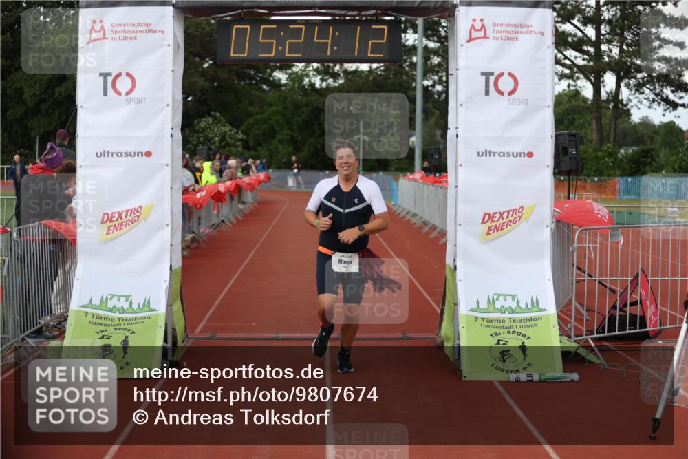 14.06.2026 - 7 Türme Triathlon Andreas Tolksdorf http://msf.ph/oto/9807674 14.06.2026 16:24:11 Ziel 601, 1277, 1453 meine-sportfotos.de