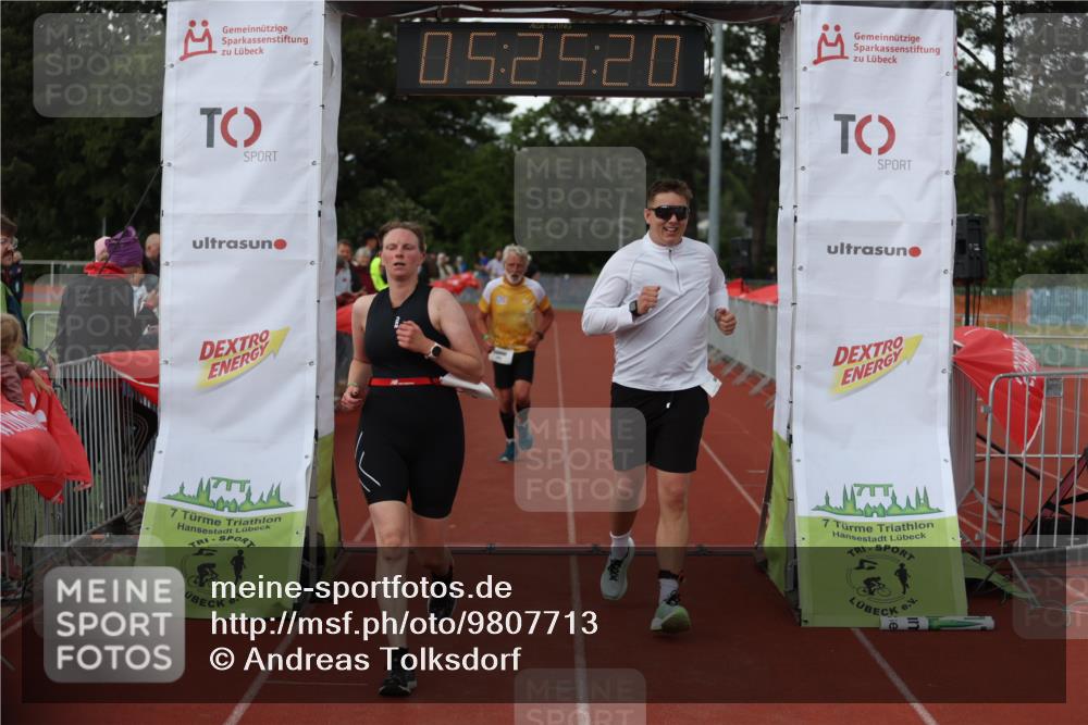 14.06.2026 - 7 Türme Triathlon Andreas Tolksdorf http://msf.ph/oto/9807713 14.06.2026 16:25:18 Ziel 970, 1323, 1460 meine-sportfotos.de