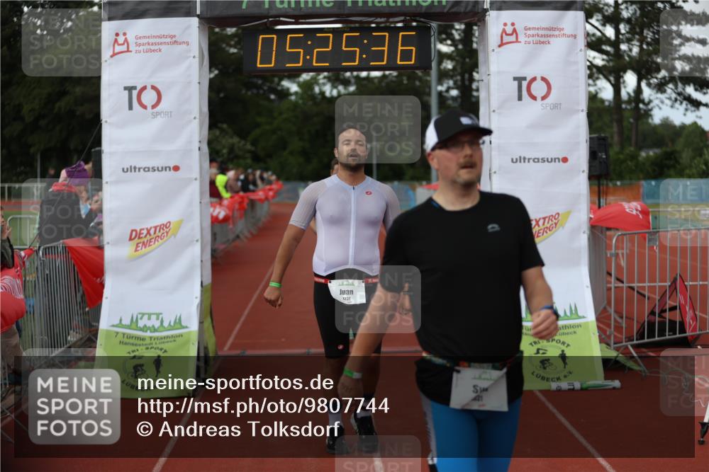14.06.2026 - 7 Türme Triathlon Andreas Tolksdorf http://msf.ph/oto/9807744 14.06.2026 16:25:35 Ziel 680, 768, 1231, 1242, 1331 meine-sportfotos.de