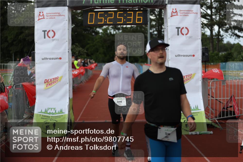14.06.2026 - 7 Türme Triathlon Andreas Tolksdorf http://msf.ph/oto/9807745 14.06.2026 16:25:35 Ziel 680, 768, 1231, 1242, 1331 meine-sportfotos.de