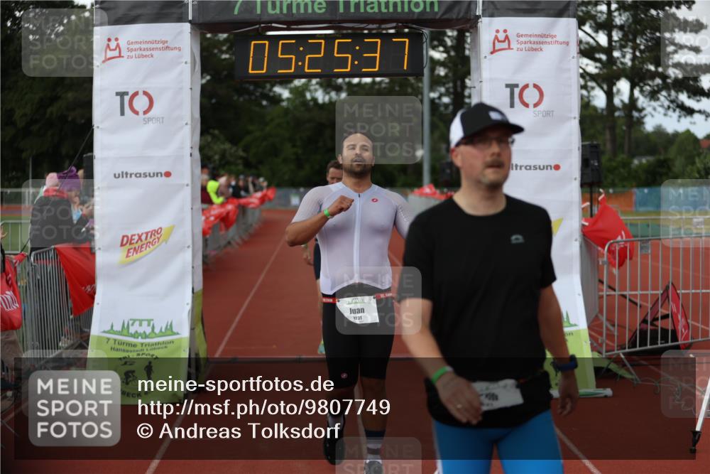 14.06.2026 - 7 Türme Triathlon Andreas Tolksdorf http://msf.ph/oto/9807749 14.06.2026 16:25:35 Ziel 680, 768, 1231, 1242, 1331 meine-sportfotos.de