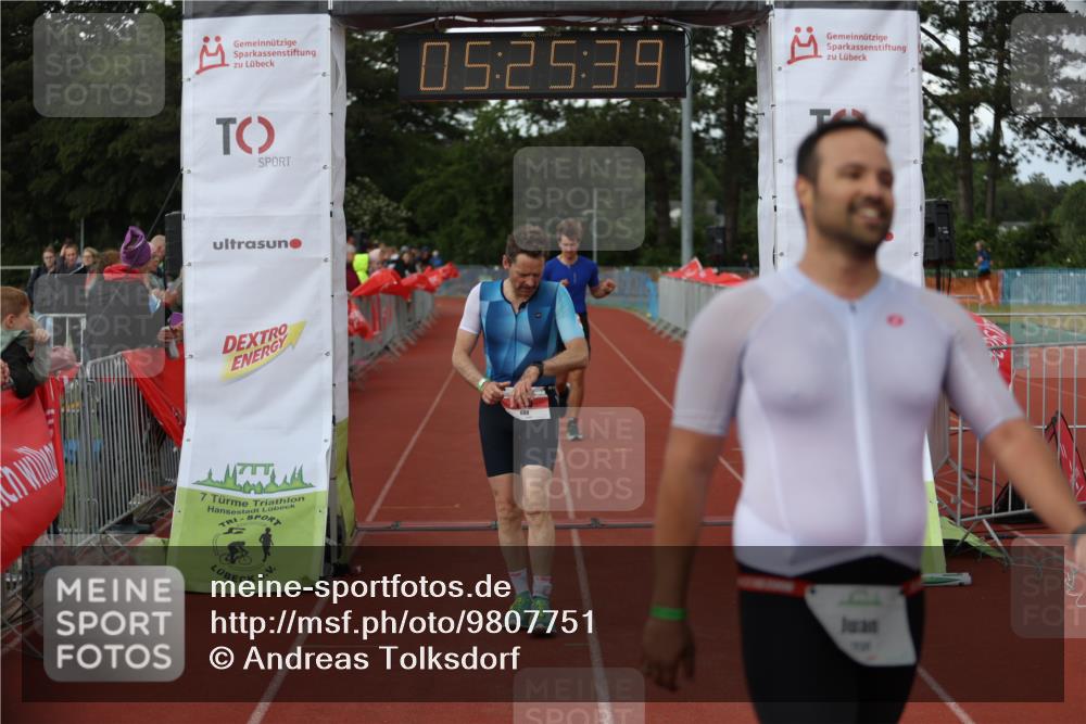 14.06.2026 - 7 Türme Triathlon Andreas Tolksdorf http://msf.ph/oto/9807751 14.06.2026 16:25:37 Ziel 680, 768, 1231, 1242, 1331 meine-sportfotos.de