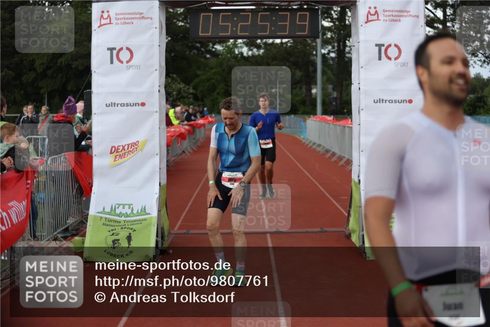 14.06.2026 - 7 Türme Triathlon Andreas Tolksdorf http://msf.ph/oto/9807761 14.06.2026 16:25:38 Ziel 680, 768, 1231, 1242, 1331 meine-sportfotos.de