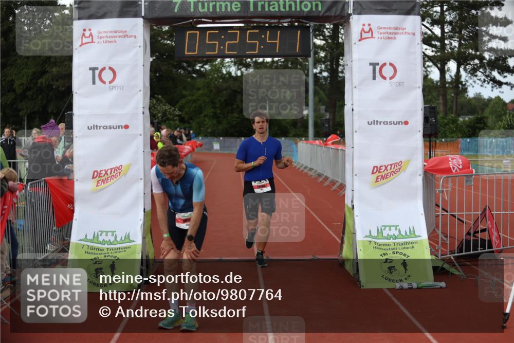 14.06.2026 - 7 Türme Triathlon Andreas Tolksdorf http://msf.ph/oto/9807764 14.06.2026 16:25:40 Ziel 680, 768, 1231, 1242 meine-sportfotos.de
