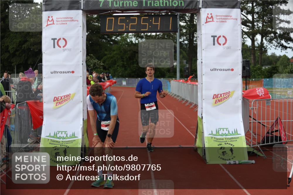 14.06.2026 - 7 Türme Triathlon Andreas Tolksdorf http://msf.ph/oto/9807765 14.06.2026 16:25:40 Ziel 680, 768, 1231, 1242 meine-sportfotos.de