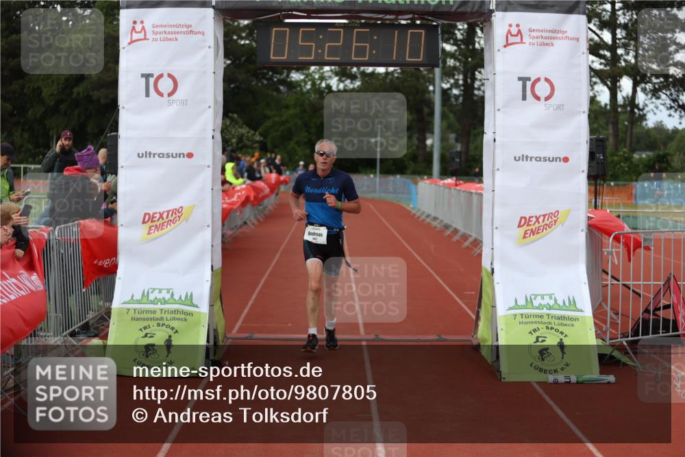 14.06.2026 - 7 Türme Triathlon Andreas Tolksdorf http://msf.ph/oto/9807805 14.06.2026 16:26:09 Ziel 1454, 1457, 1777 meine-sportfotos.de