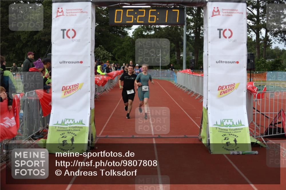 14.06.2026 - 7 Türme Triathlon Andreas Tolksdorf http://msf.ph/oto/9807808 14.06.2026 16:26:16 Ziel 672, 1457, 1777 meine-sportfotos.de