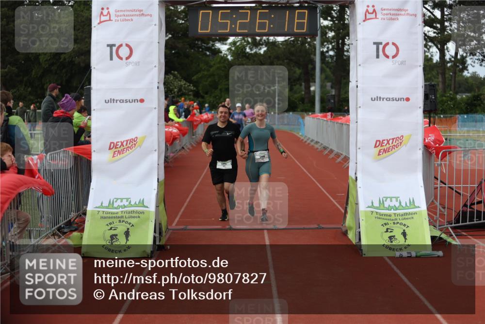 14.06.2026 - 7 Türme Triathlon Andreas Tolksdorf http://msf.ph/oto/9807827 14.06.2026 16:26:17 Ziel 672, 1457, 1777 meine-sportfotos.de