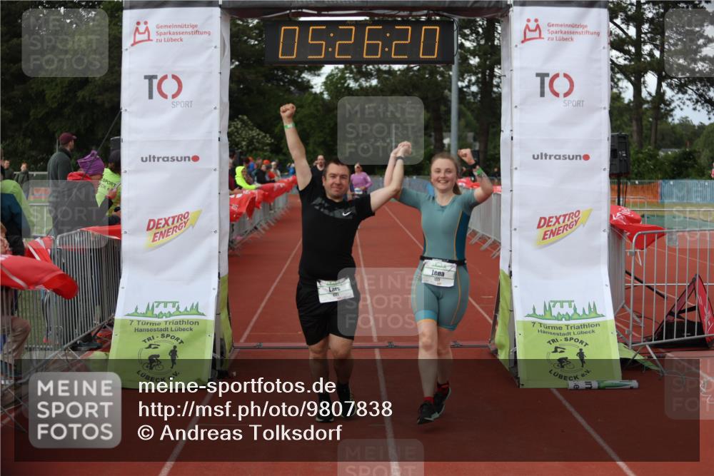 14.06.2026 - 7 Türme Triathlon Andreas Tolksdorf http://msf.ph/oto/9807838 14.06.2026 16:26:18 Ziel 672, 1124, 1777 meine-sportfotos.de