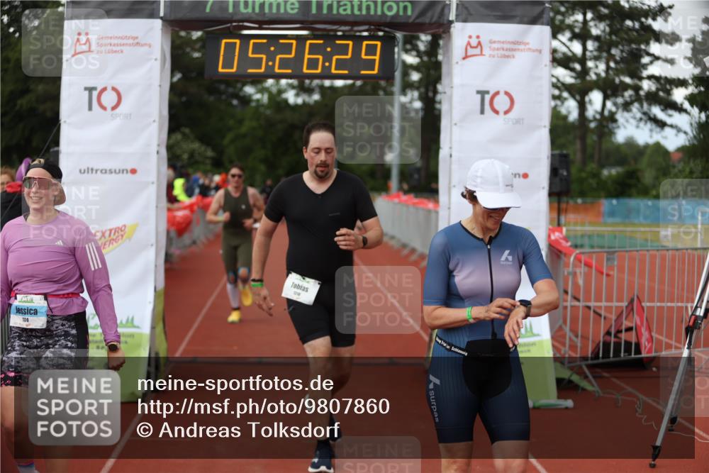 14.06.2026 - 7 Türme Triathlon Andreas Tolksdorf http://msf.ph/oto/9807860 14.06.2026 16:26:28 Ziel 672, 687, 854, 1124, 1310, 1775 meine-sportfotos.de