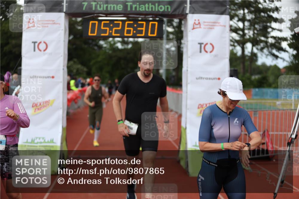 14.06.2026 - 7 Türme Triathlon Andreas Tolksdorf http://msf.ph/oto/9807865 14.06.2026 16:26:28 Ziel 672, 687, 854, 1124, 1310, 1775 meine-sportfotos.de