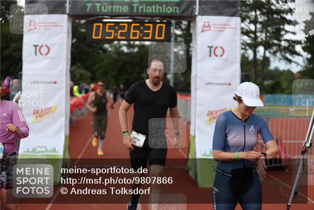 14.06.2026 - 7 Türme Triathlon Andreas Tolksdorf http://msf.ph/oto/9807866 14.06.2026 16:26:28 Ziel 672, 687, 854, 1124, 1310, 1775 meine-sportfotos.de