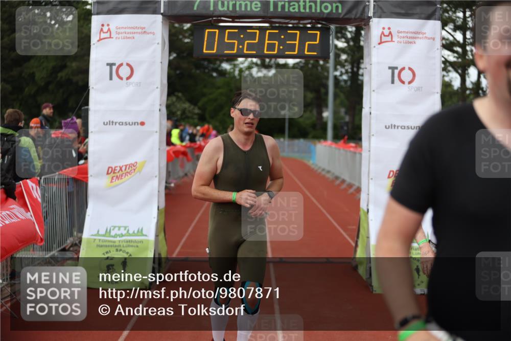 14.06.2026 - 7 Türme Triathlon Andreas Tolksdorf http://msf.ph/oto/9807871 14.06.2026 16:26:31 Ziel 672, 687, 854, 1124, 1310, 1775 meine-sportfotos.de