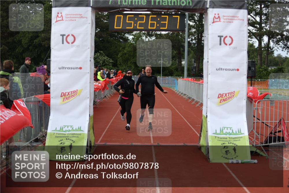 14.06.2026 - 7 Türme Triathlon Andreas Tolksdorf http://msf.ph/oto/9807878 14.06.2026 16:26:35 Ziel 687, 854, 1310, 1775 meine-sportfotos.de