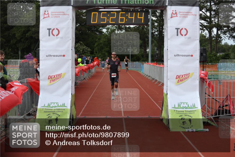 14.06.2026 - 7 Türme Triathlon Andreas Tolksdorf http://msf.ph/oto/9807899 14.06.2026 16:26:43 Ziel 695, 1775 meine-sportfotos.de