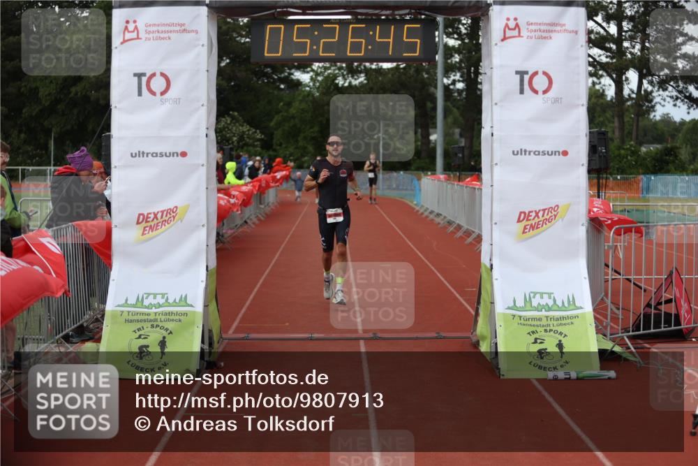 14.06.2026 - 7 Türme Triathlon Andreas Tolksdorf http://msf.ph/oto/9807913 14.06.2026 16:26:44 Ziel 695, 1775 meine-sportfotos.de
