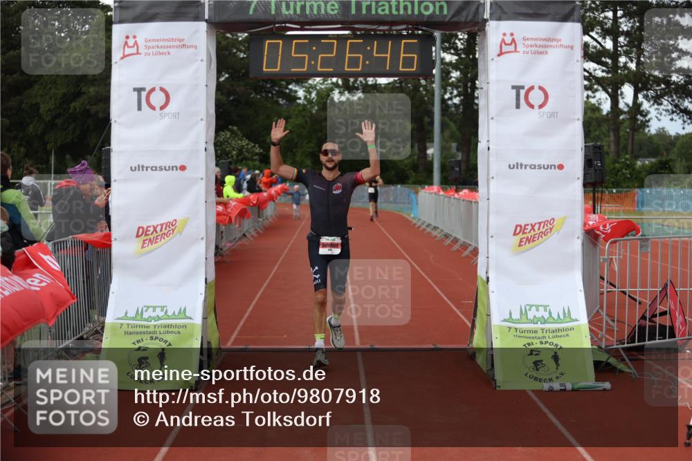 14.06.2026 - 7 Türme Triathlon Andreas Tolksdorf http://msf.ph/oto/9807918 14.06.2026 16:26:45 Ziel 695, 1254 meine-sportfotos.de