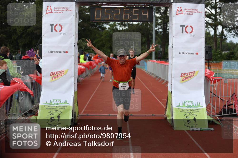 14.06.2026 - 7 Türme Triathlon Andreas Tolksdorf http://msf.ph/oto/9807954 14.06.2026 16:26:52 Ziel 695, 1022, 1254, 1396 meine-sportfotos.de