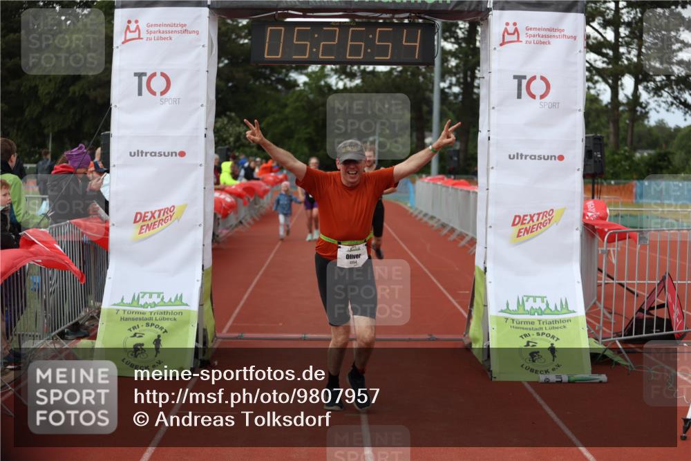 14.06.2026 - 7 Türme Triathlon Andreas Tolksdorf http://msf.ph/oto/9807957 14.06.2026 16:26:53 Ziel 695, 1022, 1254, 1396 meine-sportfotos.de
